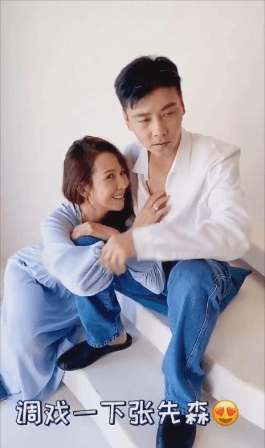 妈妈同学给我介绍了一个男生，结果刚好也是我妈同学的儿子，交往了一个月他跟我表白了？游戏画面
